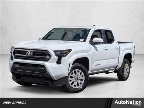 Used 2024 Toyota Tacoma SR5 image 1