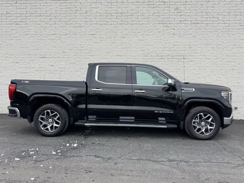 Used 2022 GMC Sierra 1500 SLT w/ SLT Premium Plus Package image 7