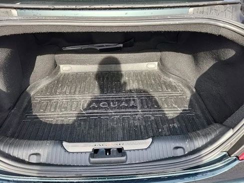 Used 2016 Jaguar XJ R-Sport image 5