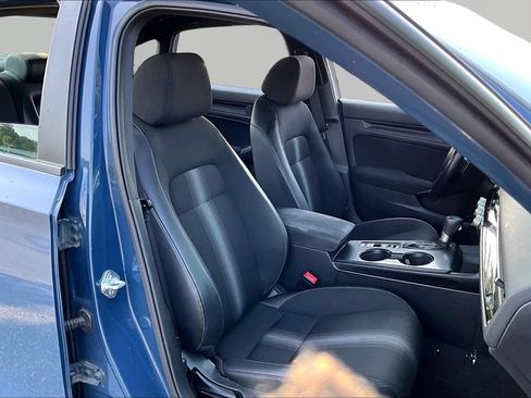 Certified 2025 Honda Civic Sport image 19