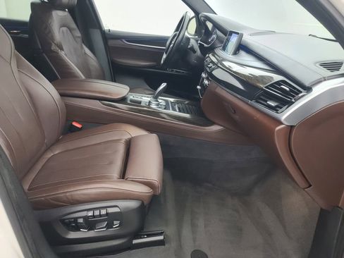 Used 2017 BMW X5 xDrive40e image 15