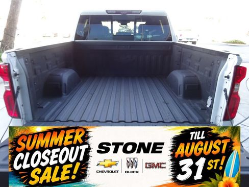 Certified 2022 Chevrolet Silverado 1500 LTZ w/ Technology Package AWD/4WD image 7