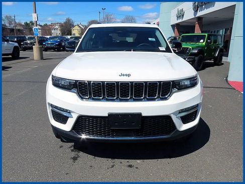 Certified 2023 Jeep Grand Cherokee Limited image 2