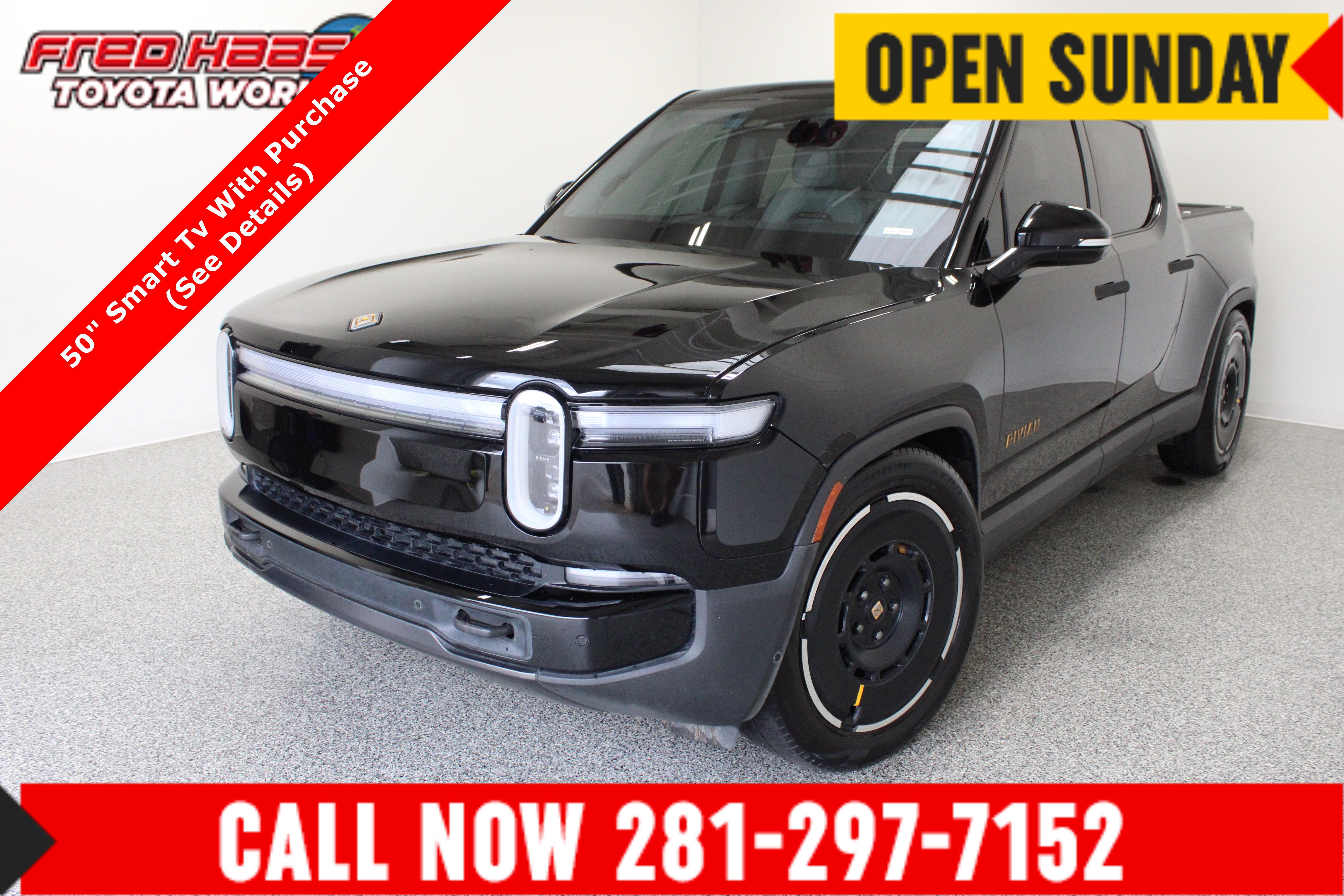 Used 2025 Rivian R1T Premium Tri AWD/4WD image 1