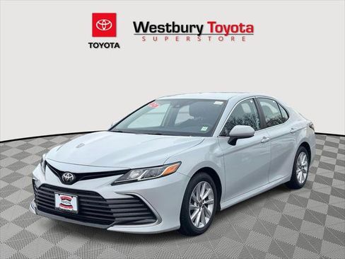Certified 2023 Toyota Camry LE image 5
