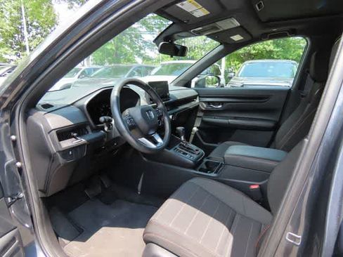 Used 2025 Honda CR-V Sport image 2