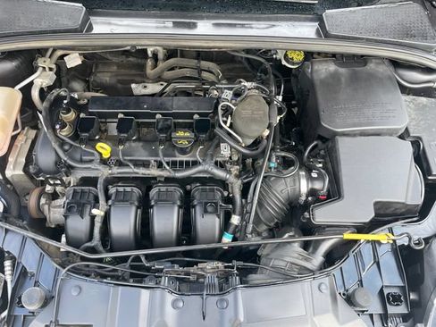 Used 2012 Ford Focus Titanium FWD image 30