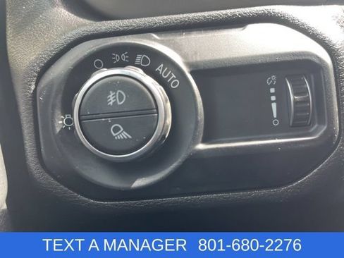 Used 2023 Jeep Gladiator Sport AWD/4WD image 25