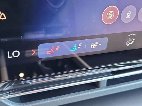 New 2025 Lincoln Nautilus Premier w/ Equipment Group 102A image 21