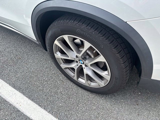 Used 2020 BMW X5 xDrive40i AWD/4WD image 10