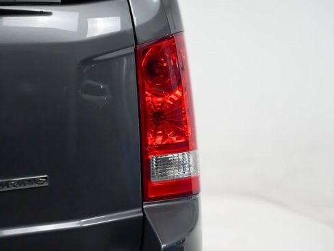 Used 2012 Honda Pilot Touring image 12