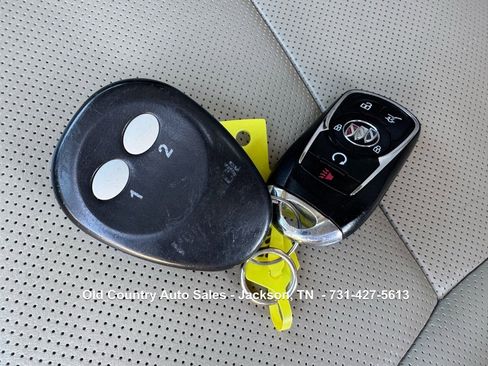 Used 2020 Buick Enclave Essence image 52