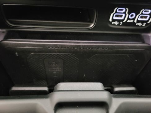 Used 2024 RAM 3500 Limited image 17