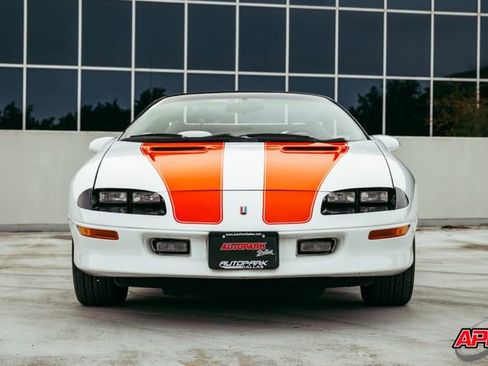 Used 1997 Chevrolet Camaro Z28 w/ Preferred Equipment Group 2 image 15