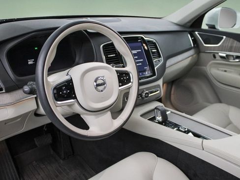 Certified 2024 Volvo XC90 B6 Plus w/ Protection Package Premier AWD/4WD image 2