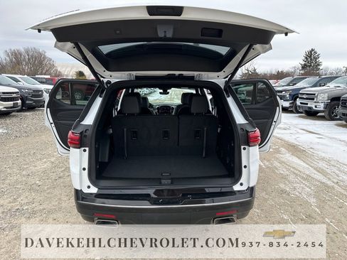 Used 2023 Chevrolet Traverse Premier w/ Redline Edition image 35