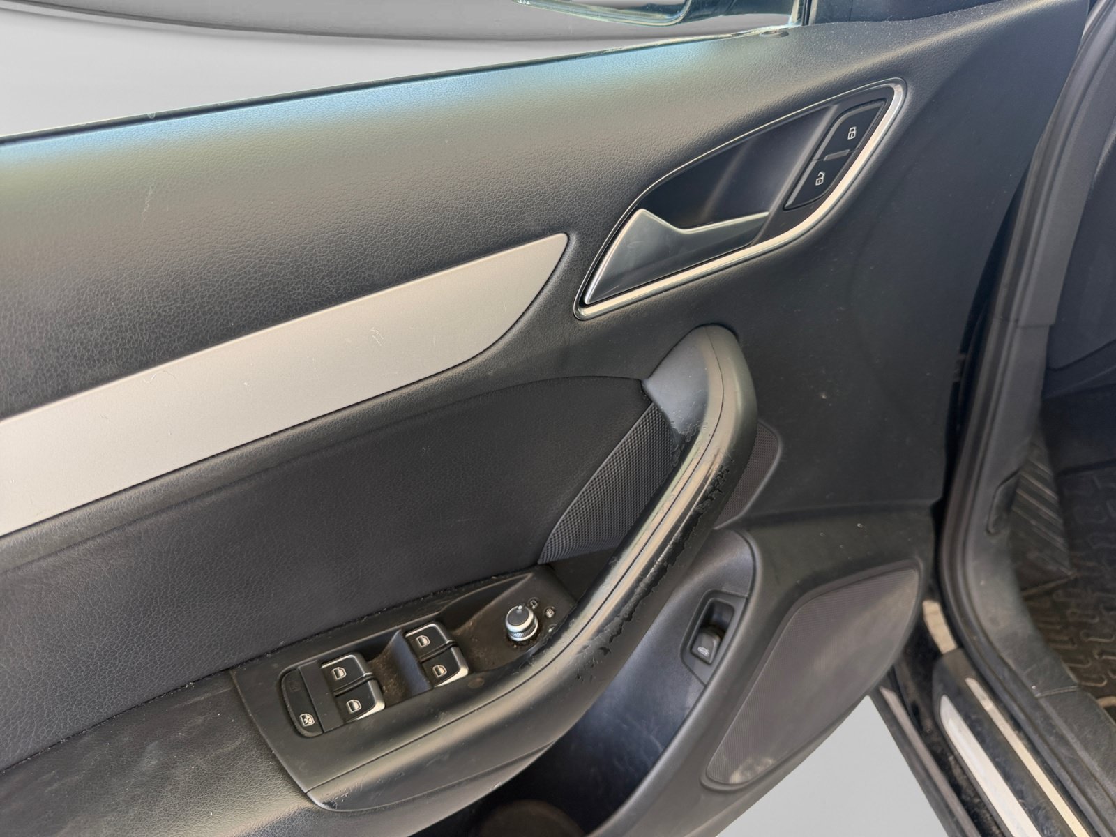 Used 2018 Audi Q3 2.0T Premium FWD image 11