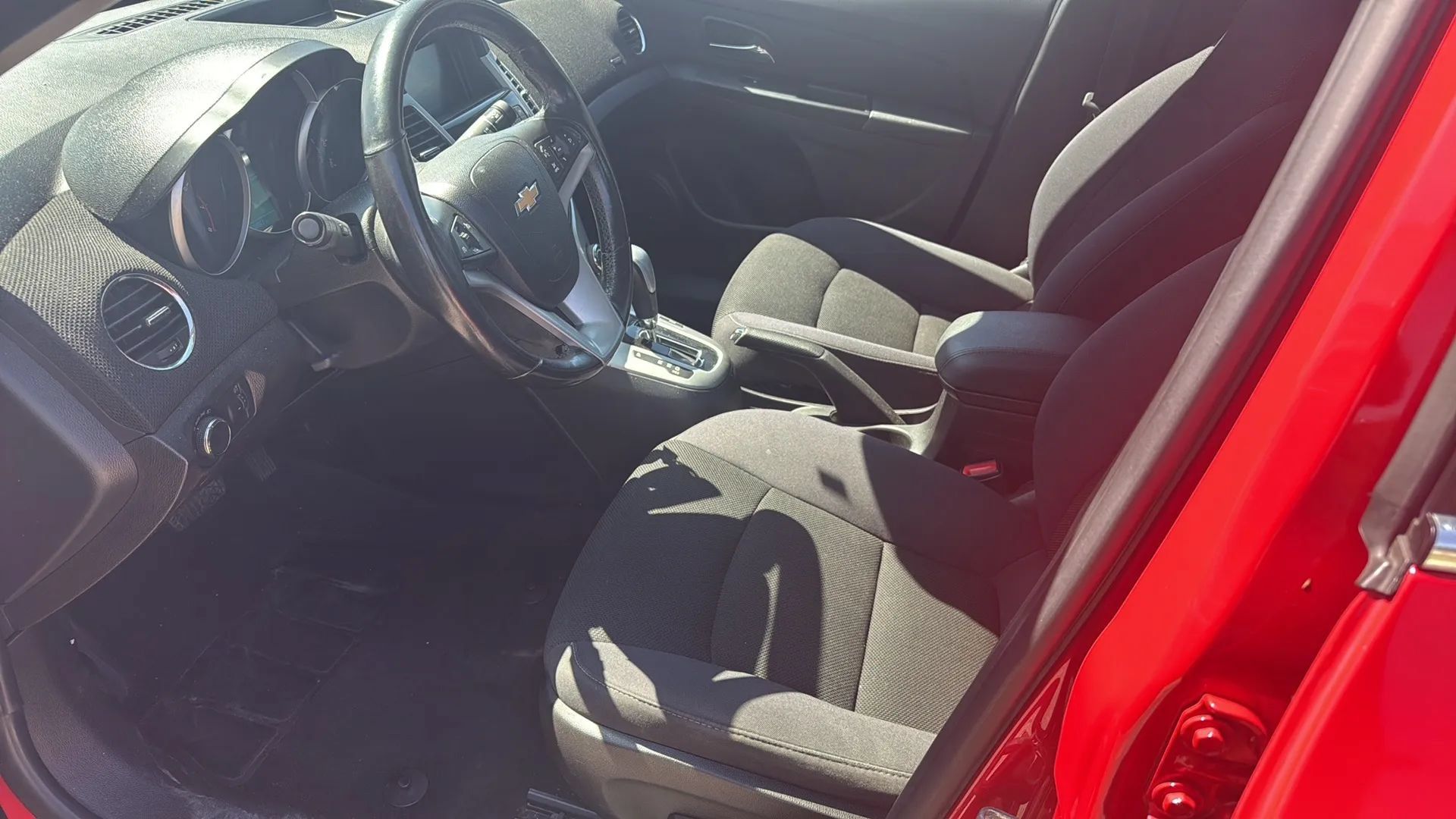 Used 2014 Chevrolet Cruze LT FWD image 11