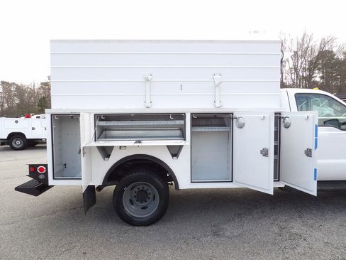 Used 2012 Ford F550 2WD Regular Cab Super Duty w/ Payload Upgrade Pkg image 52