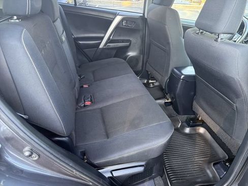 Used 2016 Toyota RAV4 XLE w/ Convenience Package AWD/4WD image 17