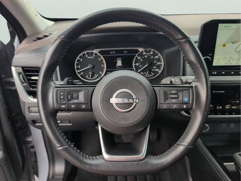 Used 2023 Nissan Rogue SL w/ SL Premium Package image 25