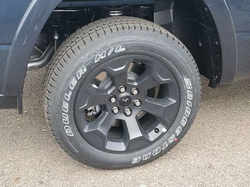 New 2026 RAM 1500 4x4 Crew Cab image 10