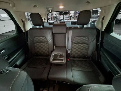 Used 2022 Nissan Pathfinder S AWD/4WD image 20