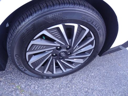 Used 2026 Hyundai Sonata Limited FWD image 14