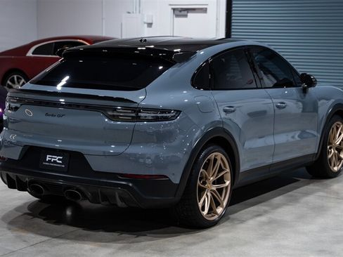 Used 2022 Porsche Cayenne Turbo GT AWD/4WD image 6