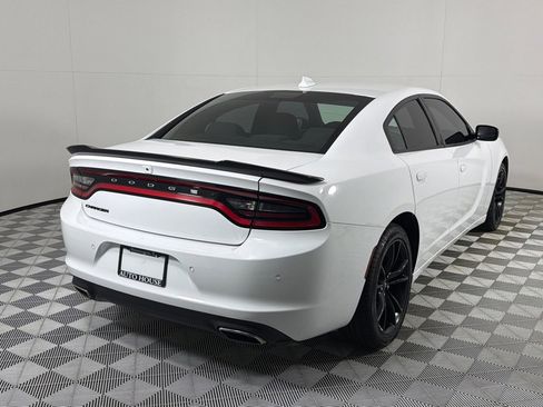 Used 2018 Dodge Charger SXT Plus w/ Blacktop Package RWD image 5