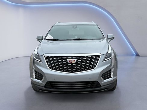 New 2025 Cadillac XT5 Luxury image 9