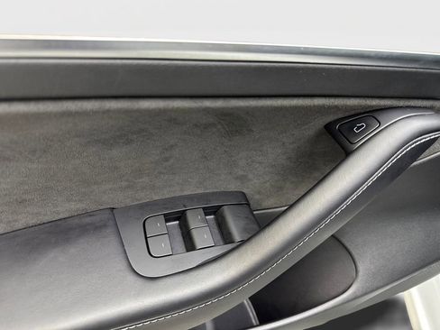 Used 2023 Tesla Model 3 Standard Range RWD image 30