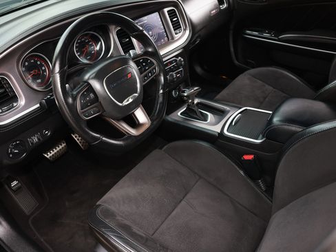 Used 2022 Dodge Charger Scat Pack RWD image 6