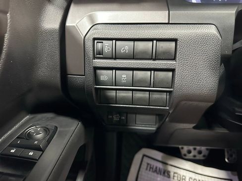 Used 2025 Toyota Tacoma TRD Sport AWD/4WD image 17