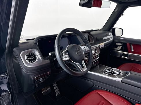 Used 2024 Mercedes-Benz G 550 image 9