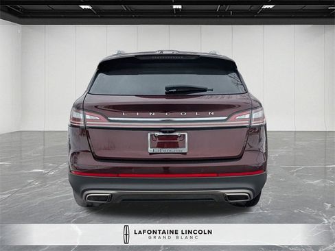 Used 2022 Lincoln Nautilus Reserve image 4