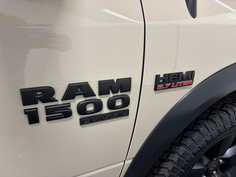 Used 2019 RAM 1500 Warlock AWD/4WD image 16