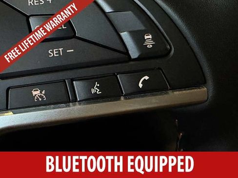 Used 2025 Nissan Sentra SR FWD image 10
