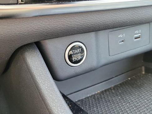 Certified 2023 Nissan Rogue SV FWD image 29