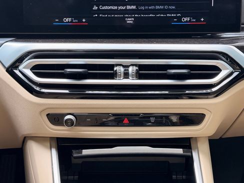 Certified 2024 BMW 330i Sedan w/ Convenience Package RWD image 18