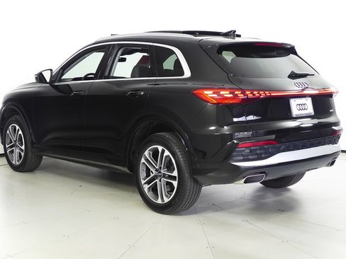 Used 2025 Audi Q5 Premium w/ Convenience Package AWD/4WD image 9
