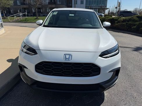 New 2026 Honda HR-V LX image 3