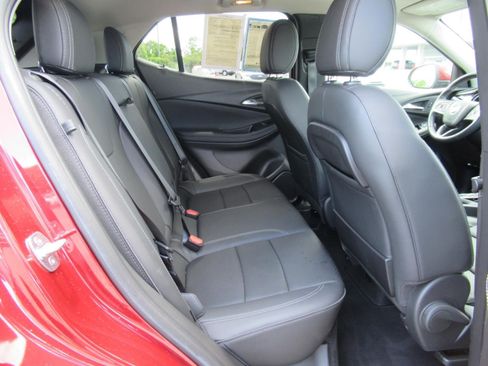 Used 2023 Buick Encore GX Essence w/ Experience Buick Package FWD image 33
