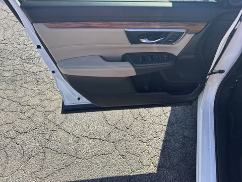 Used 2021 Honda CR-V EX-L image 10