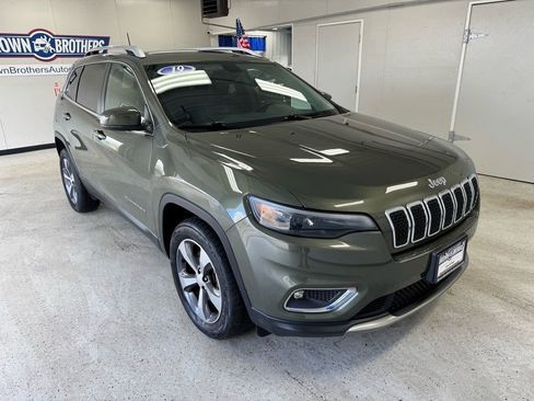 Used 2019 Jeep Cherokee Limited AWD/4WD image 11