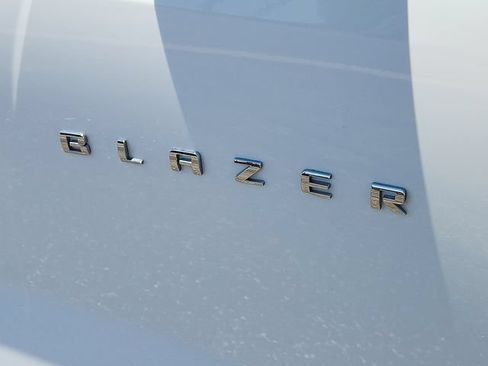 Certified 2023 Chevrolet Blazer LT w/ Convenience Package FWD image 8