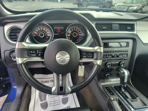 Used 2013 Ford Mustang Premium image 32