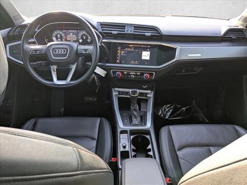 Used 2022 Audi Q3 2.0T Premium w/ Convenience Package image 19