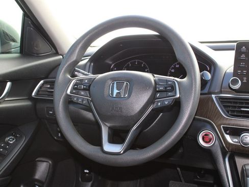 Used 2018 Honda Accord EX image 26