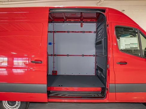 Used 2026 Mercedes-Benz Sprinter 2500 image 3